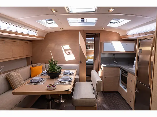 Dufour 470 - [Internal image]