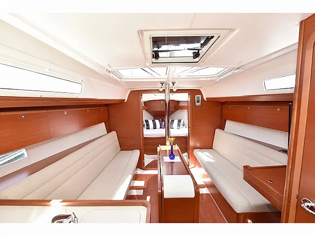 Dufour 350 Grand Large - [Internal image]