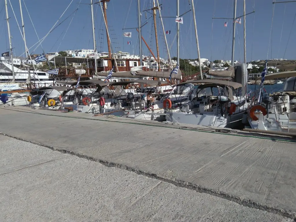 Paros  