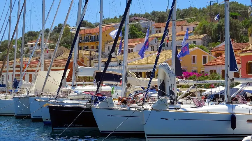Yachtcharter und Boot mieten in Griechenland